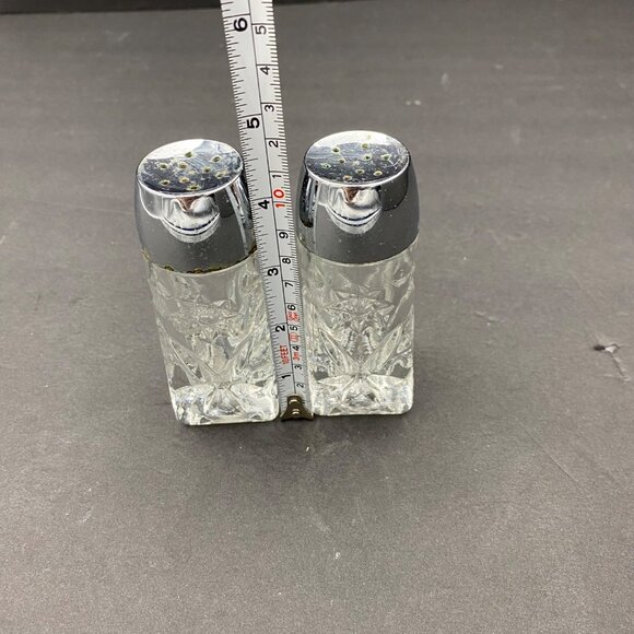 Vintage Crystal Salt‎ & Pepper Shakers With Chrome Tops Starburst Pattern MCM - Picture 4 of 14